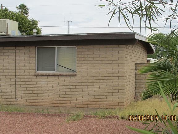 2nd image of 5811 S Fairoaks Ave