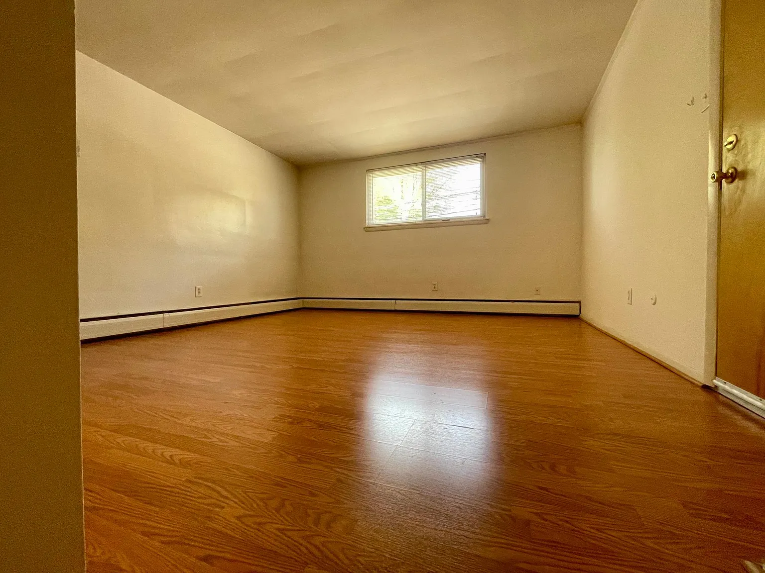 413 Maple St — Photo 4