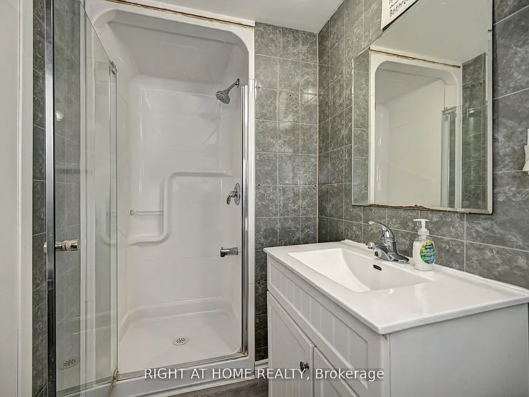 10 Monroe St #BASEMENT — Photo 7