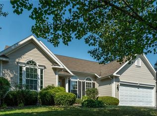 71 Charissa Run, Rochester, NY 14623