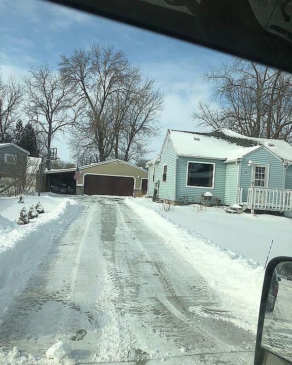 1st image of 15 5th Ave NW