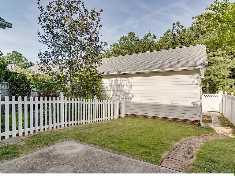 11030 David Stone Dr — Photo 7