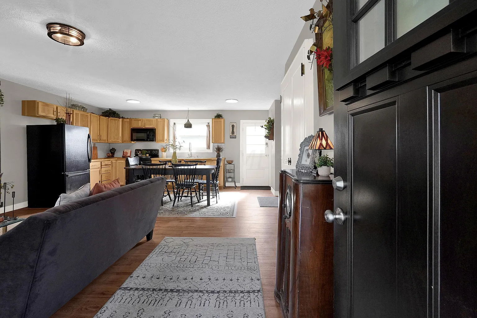 3738 Atkinson Rd photo 1