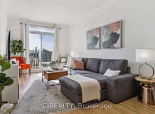 4200 Bathurst St #413, Toronto, ON M3H6C7