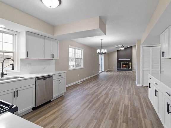5th image of 8501 Taney St