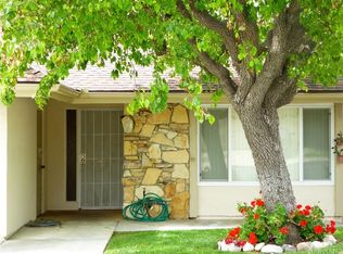 19340 Oak Crossing Rd, Santa Clarita, CA 91321