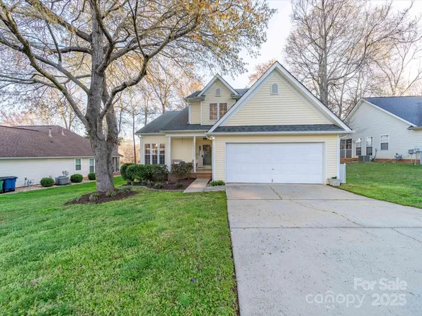 3229 Leicester Dr, Matthews, NC 28104