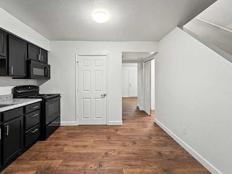 Metro Apartments At Bethalto — Photo 89