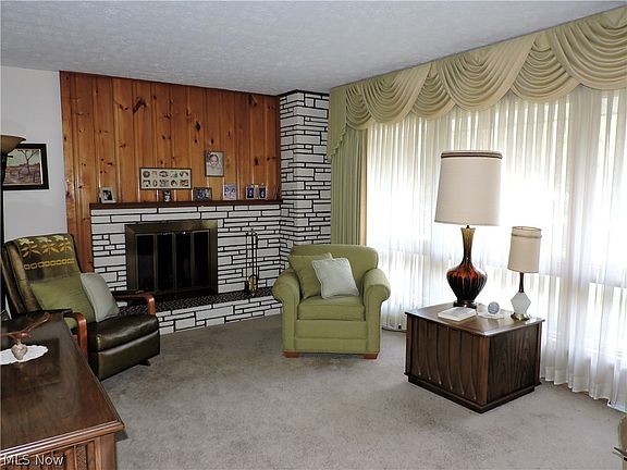 2nd image of 10662 Albion Rd
