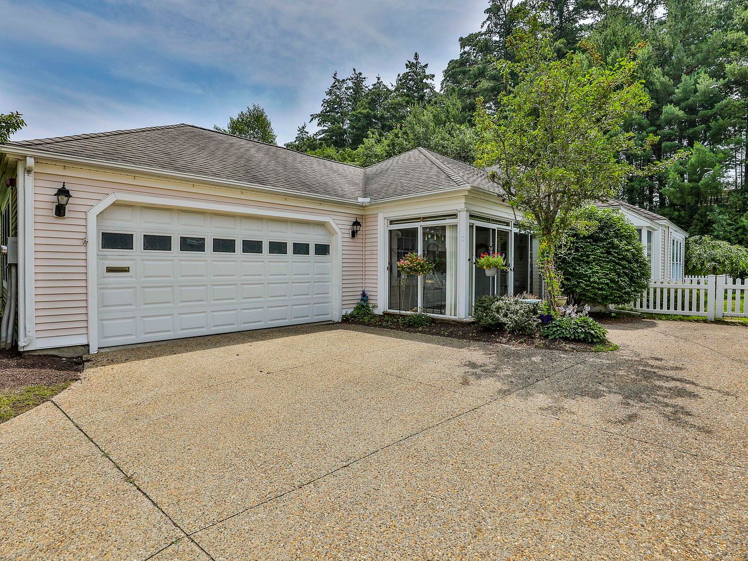 19 Old coventry Lane, Bedford, NH 03110 Zillow