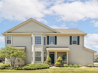 377 Windsong Cir, Glendale Heights, IL