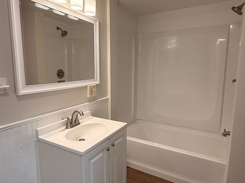 1st image of 3125 S St #3125