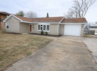 6837 W 113th St, Worth, IL