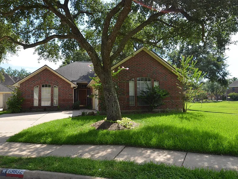 13802 Rosebranch Ct — Photo 1