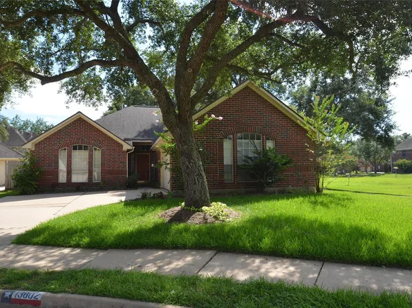 13802 Rosebranch Ct, Houston, TX 77059