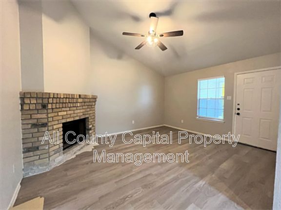 4th image of 12214 Thompkins Dr #A