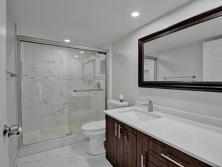 2nd Bathroom