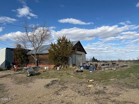 2nd image of 301 2nd Ave E