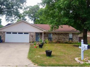 6 Rosemount Dr, Conway, AR 72034