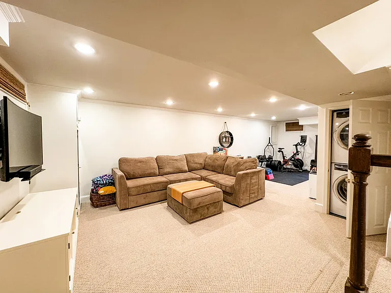 611 S Fayette St — Photo 21