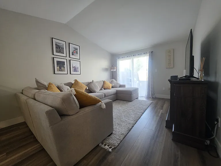 7024 Pierce Dr N — Photo 16