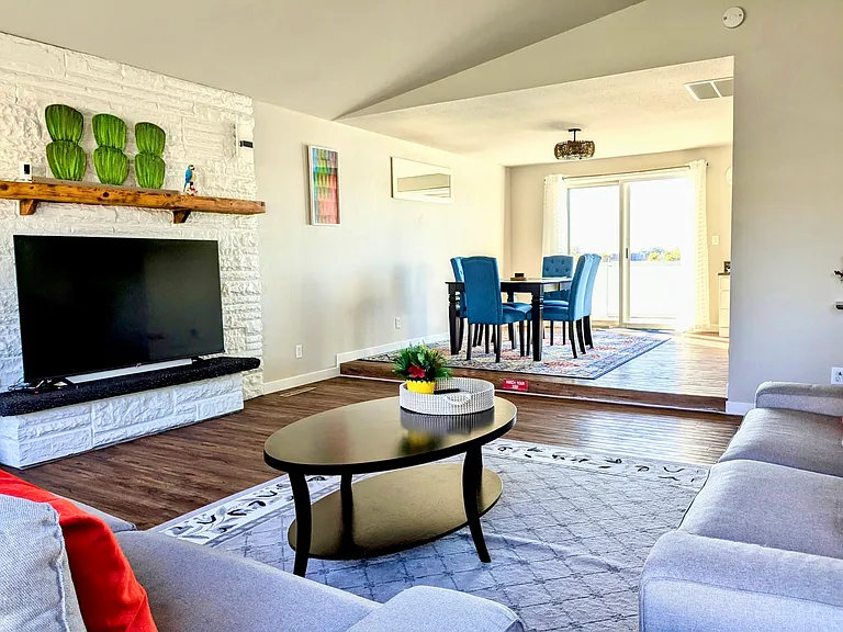 1510 S Lakeway Dr — Photo 15