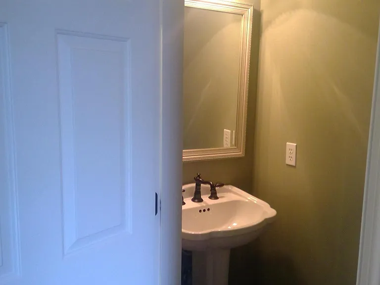 305 Sweetwater Ct — Photo 11