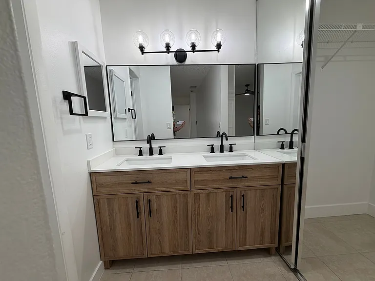 3683 Cocoplum Cir #3683 — Photo 12