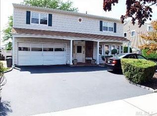 3054 Lee Pl, Bellmore, NY 11710