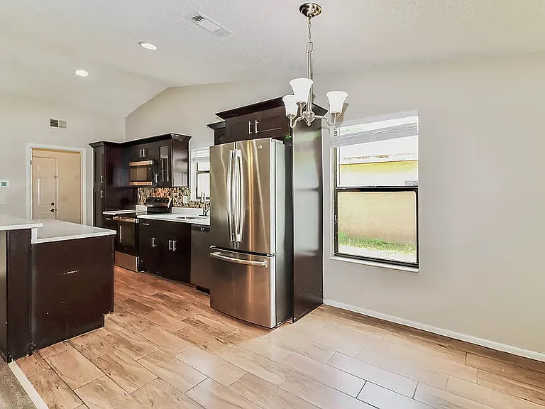 14164 Fennsbury Dr — Photo 6