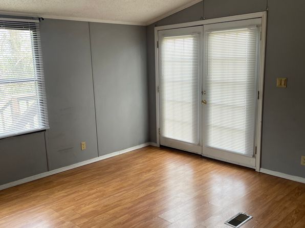 (undisclosed Address)