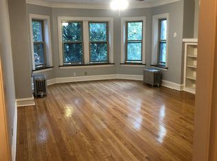 2738 W Winnemac Ave FLOOR 3, Chicago, IL 60625