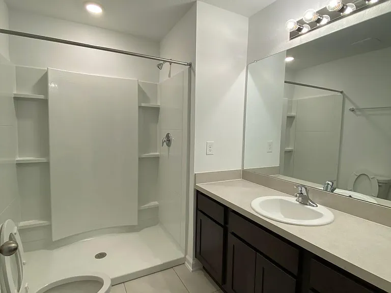8319 Zenith Cir — Photo 13