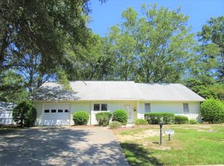 2 Alexander Garden Cir, Santee, SC 29142