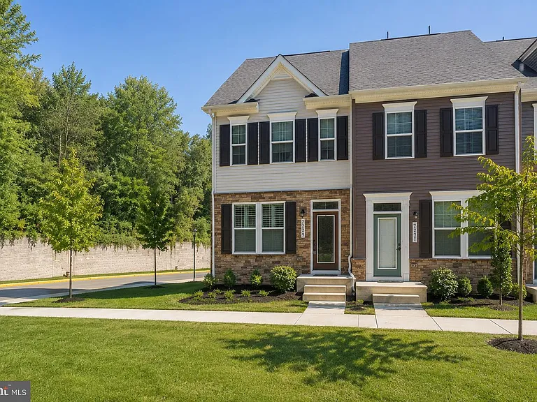 7229 Calvin Ct — Photo 3