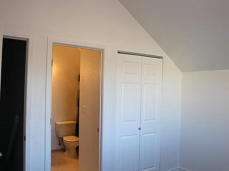 1225 W Prospect Rd #Q26 — Photo 10