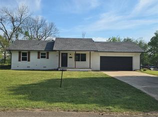 508 E Washington St, Tecumseh, OK 74873