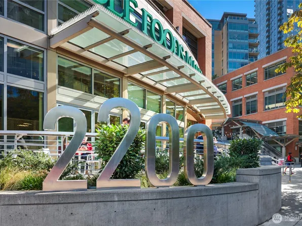 910 Lenora Street #702, Seattle, WA 98121