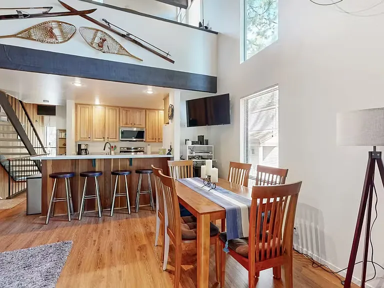 1001 Commonwealth Dr — Photo 5
