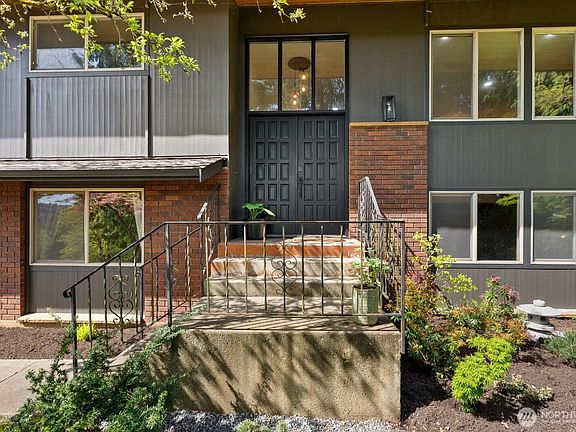 4th image of 13512 106th Drive SE