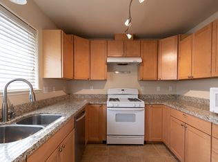 1326 Trombetta St, Santa Rosa, CA 95407