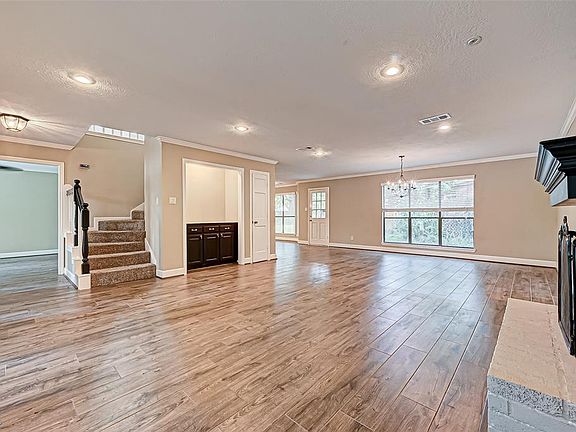3rd image of 17702 Woodlode Ln