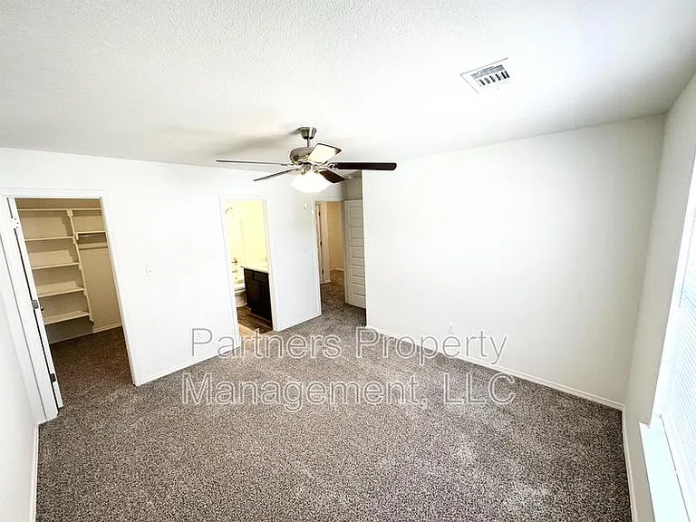 875 S Amarillo Ave #2 — Photo 20