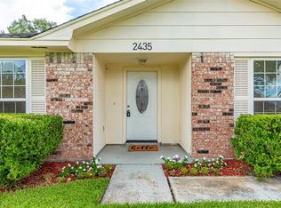 2435 Heritage Bend Dr, Webster, TX 77598