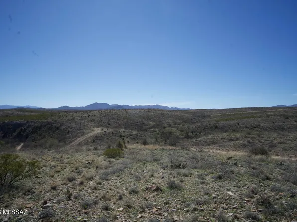 15670 E Marsh Station Rd, Vail, AZ 85641