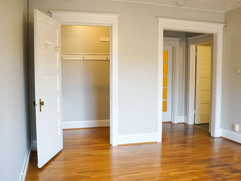 2943 SE Alder St #20 — Photo 9