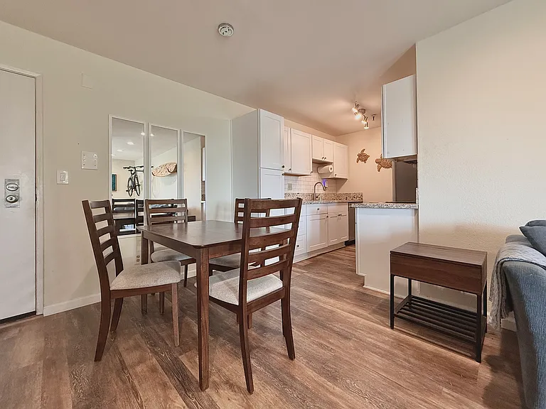 4730 Noyes St #104 — Photo 2