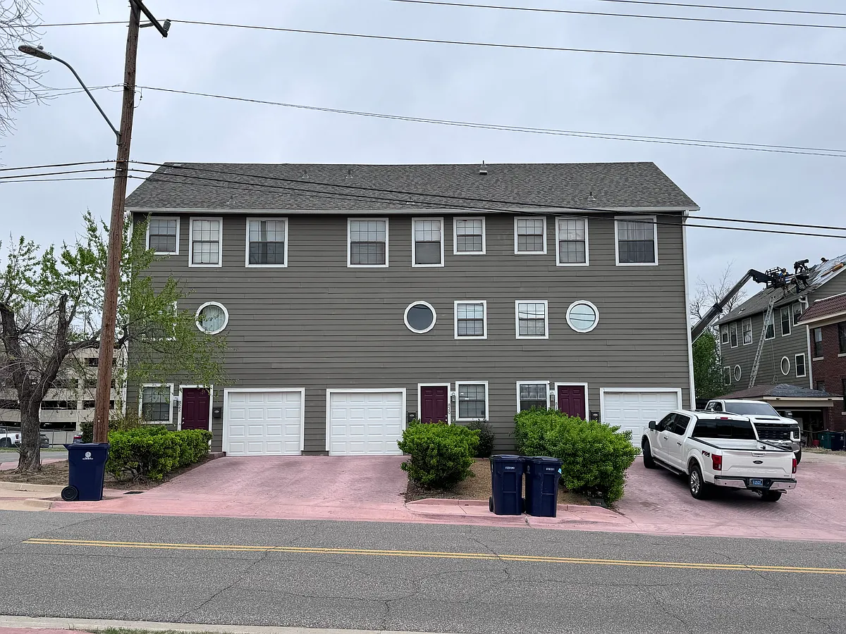 Building Photo - 820 N Lee Ave