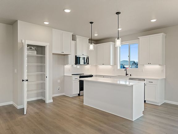 7103 S Hyton ST by Aho Construction