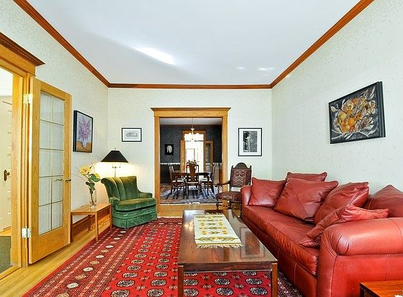 2nd image of 2334 W Farragut Ave